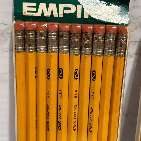 20 Vintage Empire Berol Put It In Writing Med. #2 Pencils - NOS no2 bundle - Picture 3 of 5